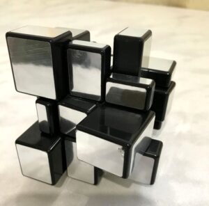 Зеркальный кубик Рубика